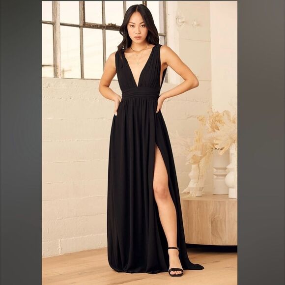 Lulu's Small Black Maxi Dress with V-Neck and Slit (b1) - Picture 1 of 11